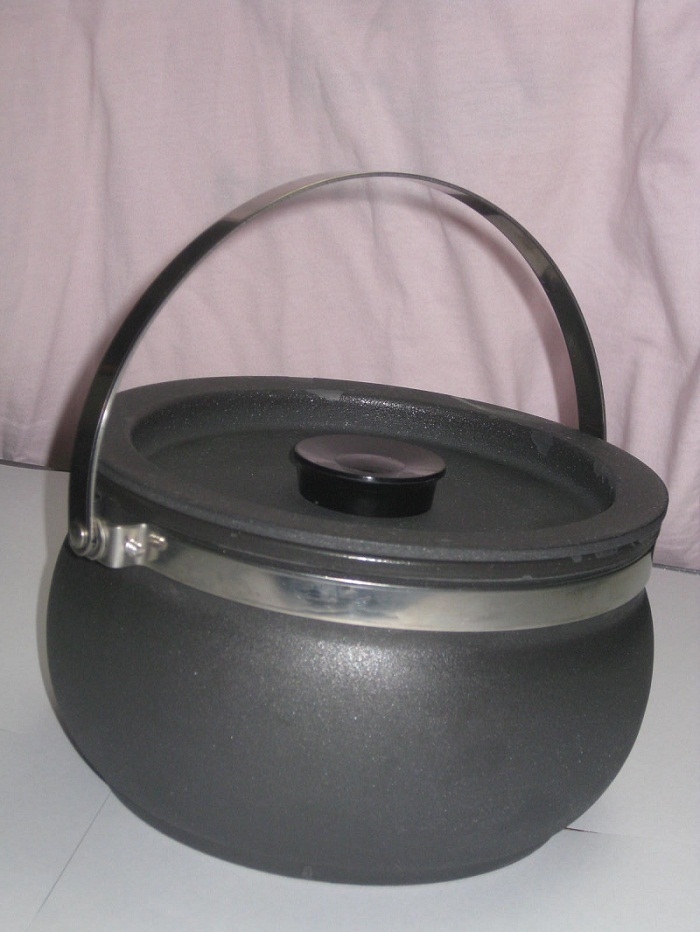 炭製燉鍋(小)照片-1[1].JPG